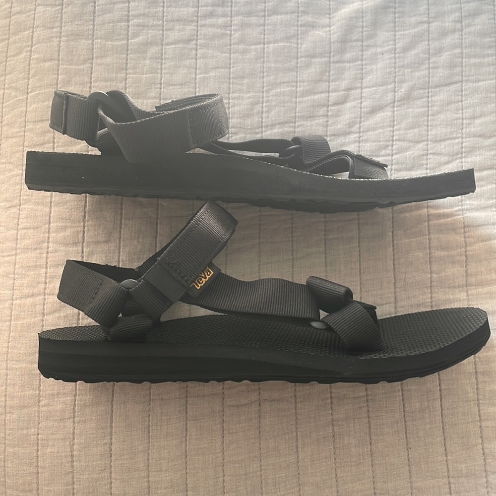 NIB Teva womens original black sandals size 10